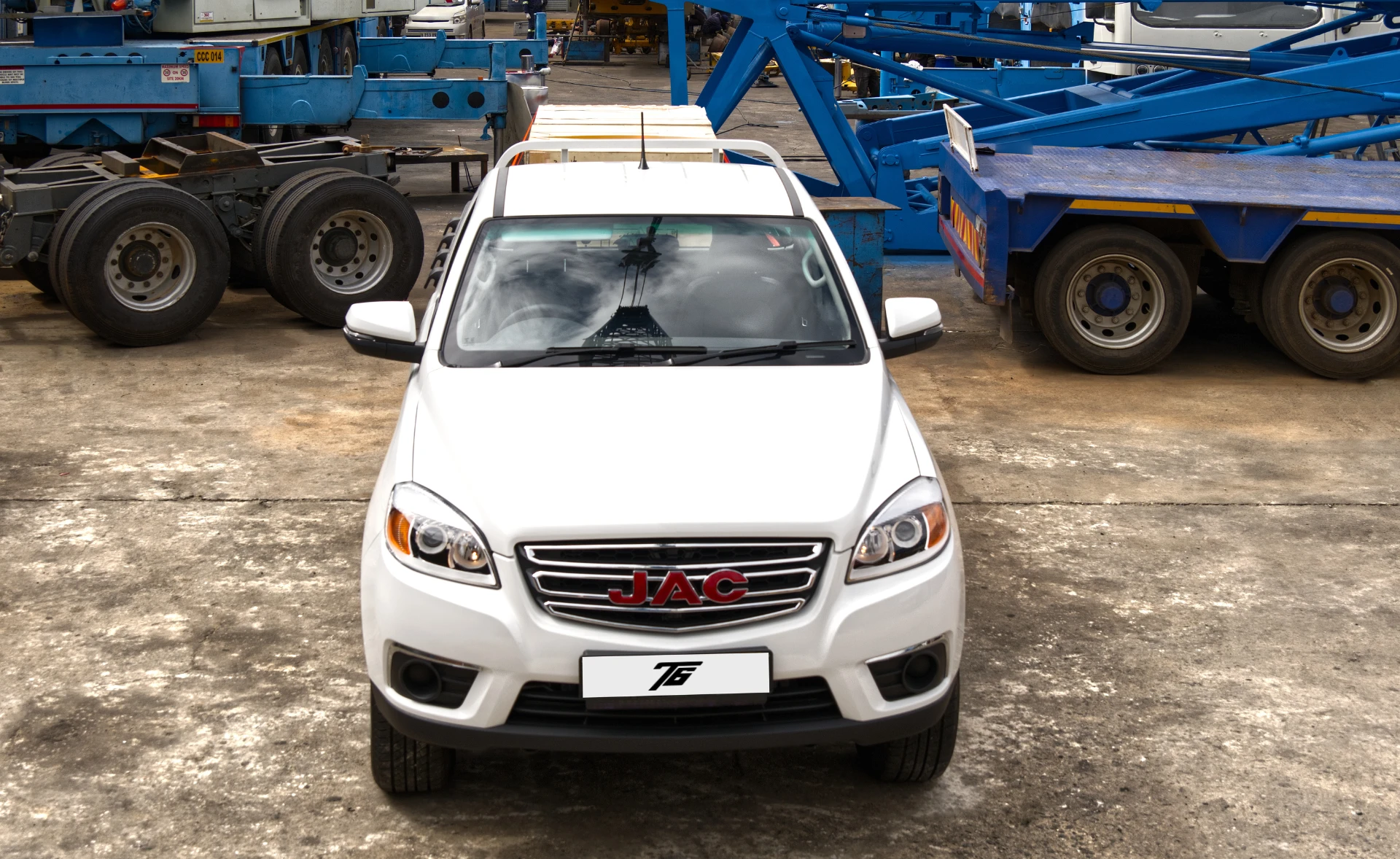 JAC T6 — detail 10
