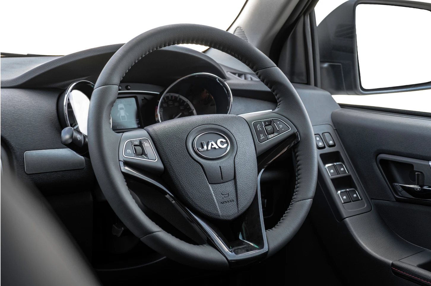 JAC T8 — detail 7